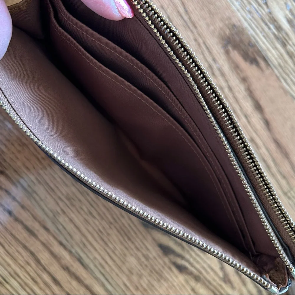 Coach double zip pouch wallet wristlet - Picture 9 of 16